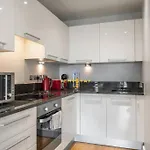 London In 15 Mins! Stylish Apartment Near Heathrow