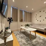 Lovely One Bedroom Apartment In Slough Town