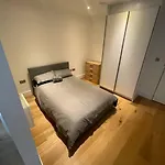 Vibrant Flat In The City Centre