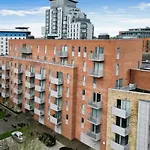 Seven Living Residences Slough - Luxury Apartments