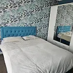 Large Bungalow To Sleep Up To 8