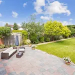 Luxury Four Bedroom Home With Large Garden