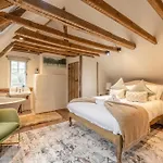 Cosy 5 Bed Cottage Retreat, Perfect For Families
