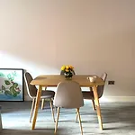 One Bed Modern Flat With Terrace