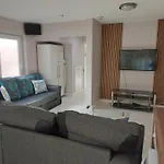 Langley Guest House Nr Pinewood Studios