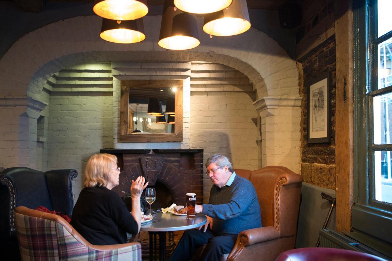 Inn The Ostrich Colnbrook London Heathrow Slough