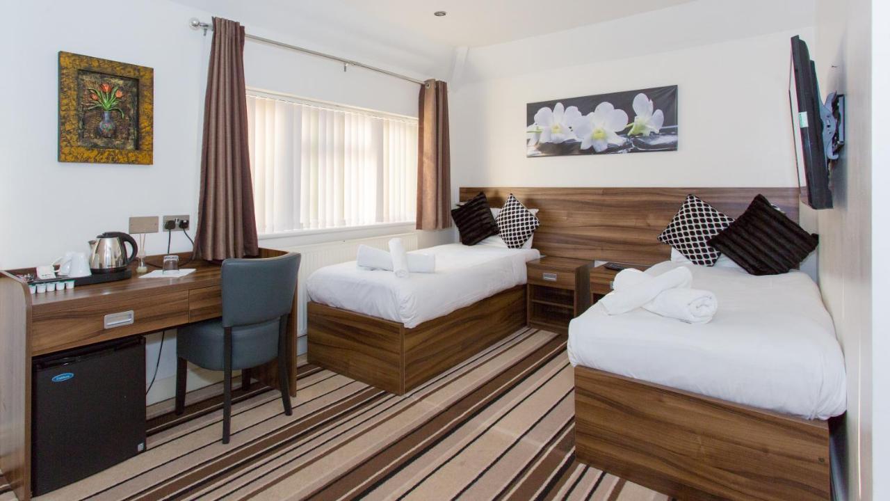 Langley Nr Pinewood 4*