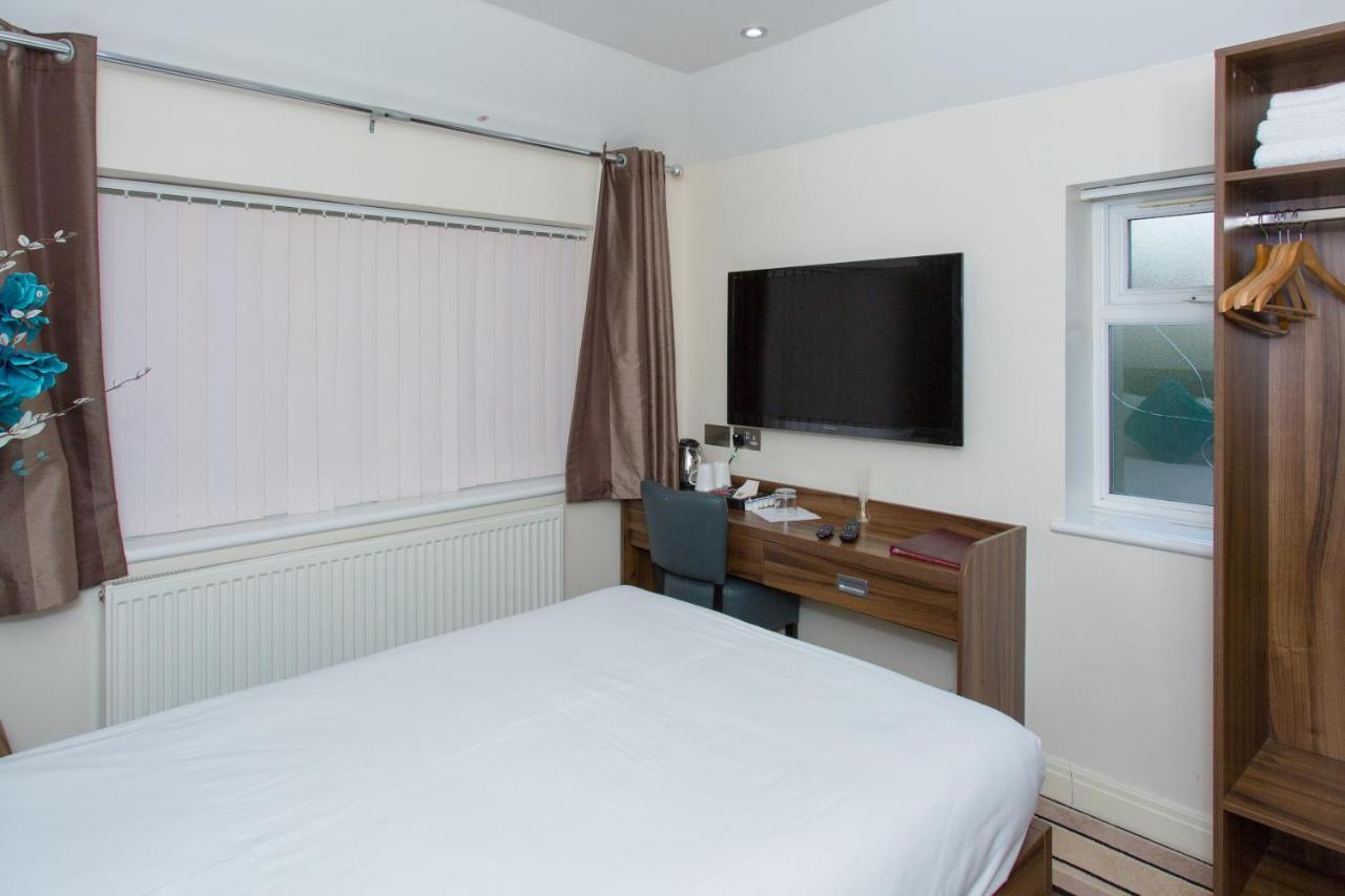 Langley Nr Pinewood 4* Slough