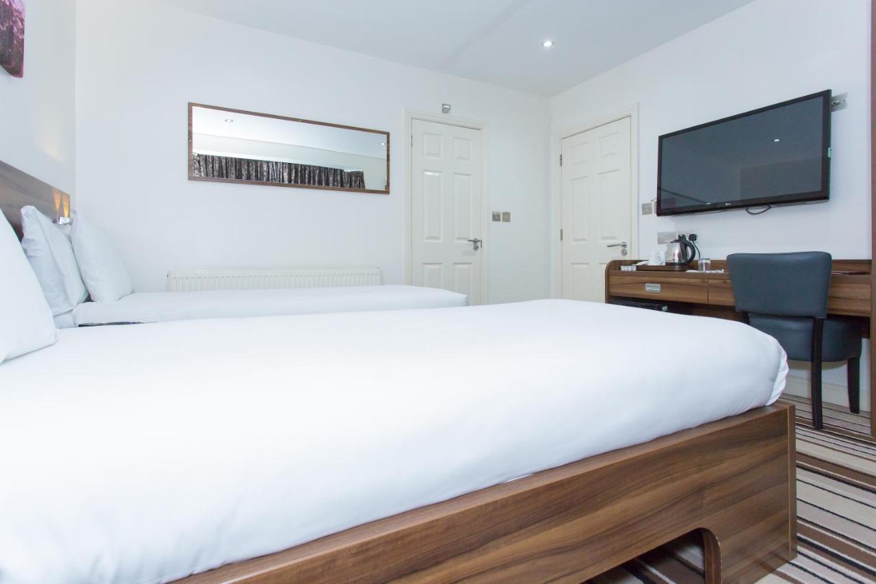 Guest house Langley Nr Pinewood Slough
