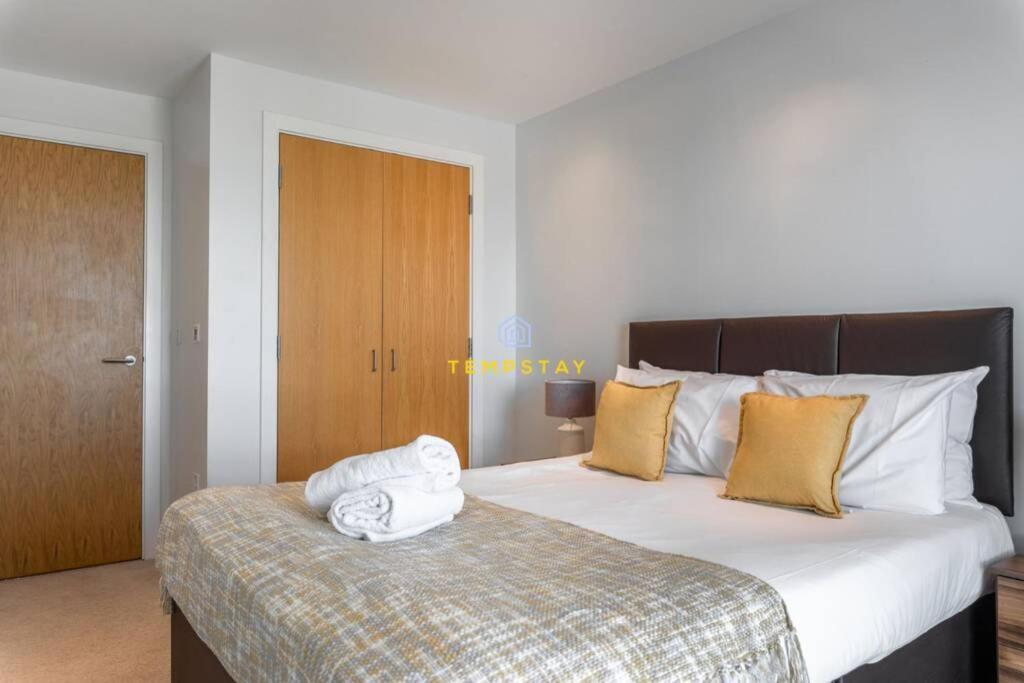London In 15 Mins! Stylish Near Heathrow * Slough