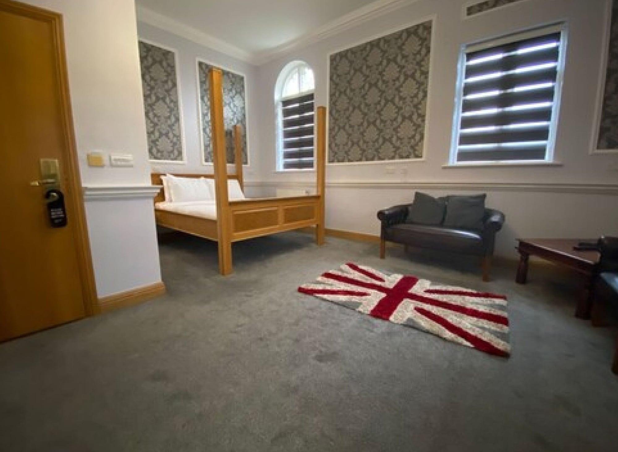 Baylis House