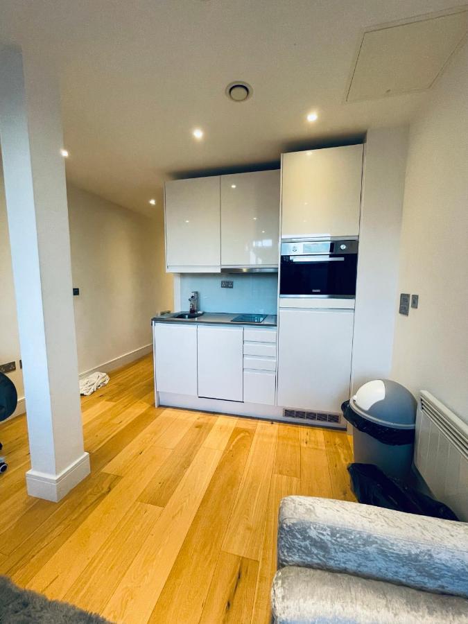 Lovely One Bedroom In Town Apartamento