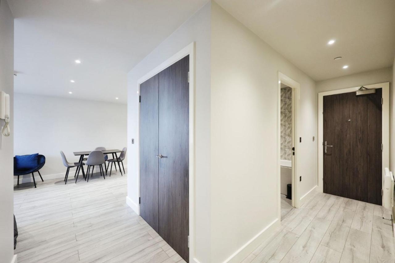 Seven Living Residences - Luxury Slough