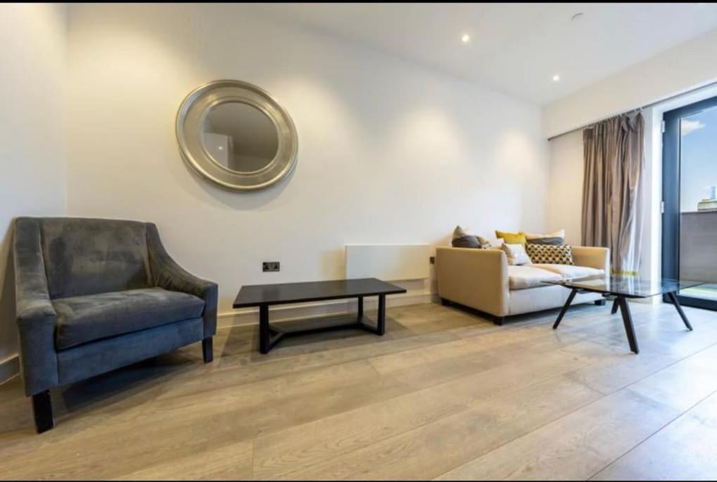 1 Bed With Parking & Gym