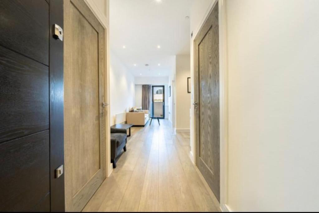 1 Bed With Parking & Gym Apartment