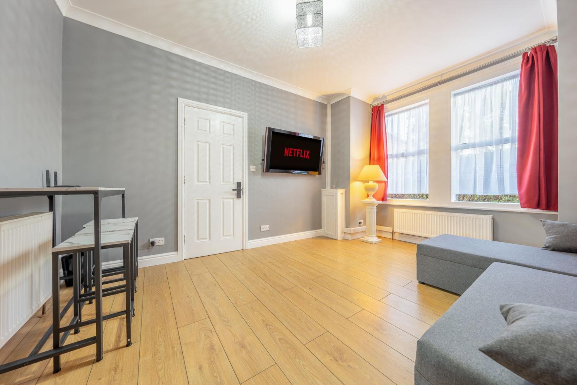 1 Bed Apartment-double Bed Apartment *