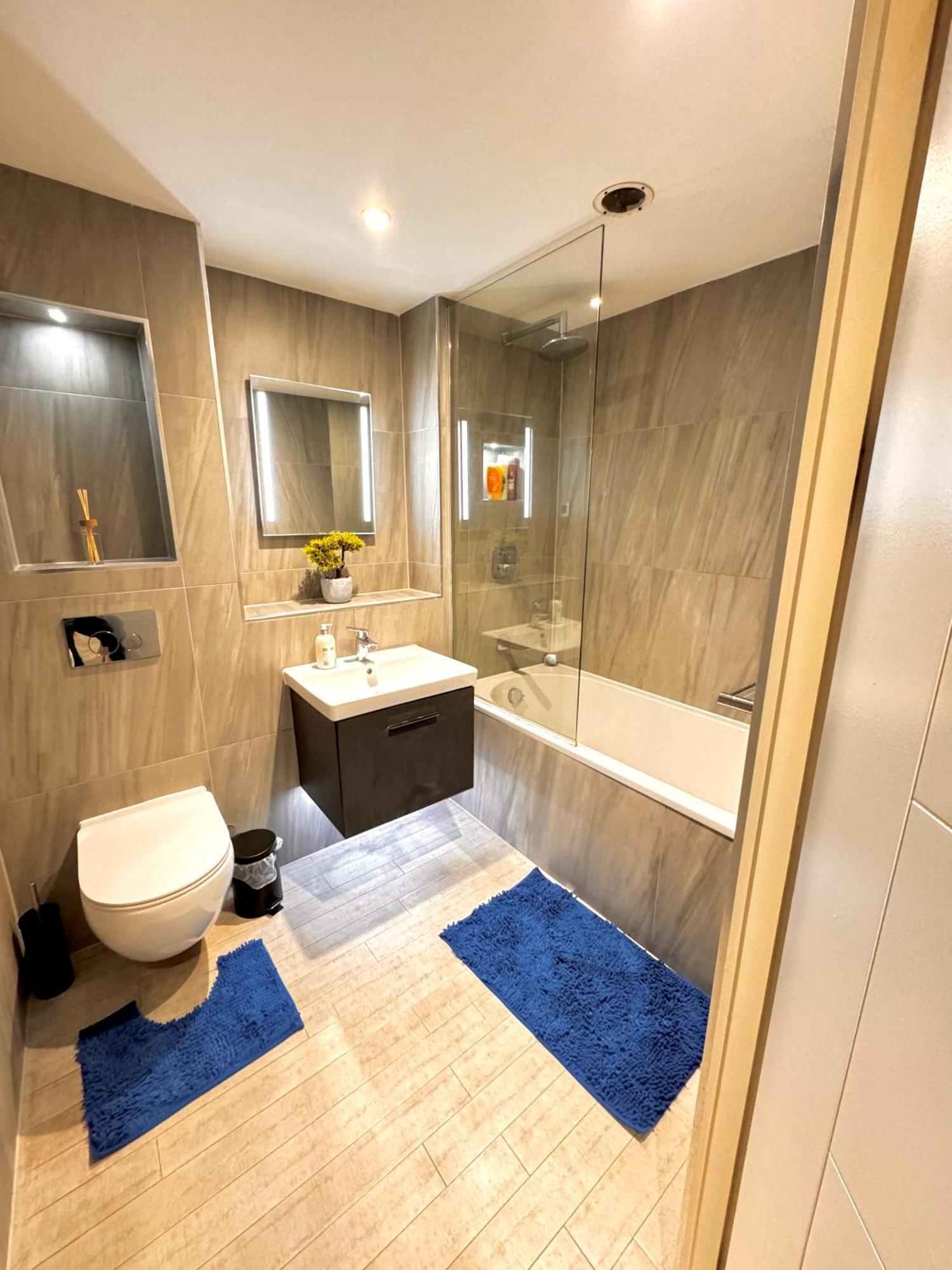 Apartamento Bright & Spacious-secured Flat Near Station *