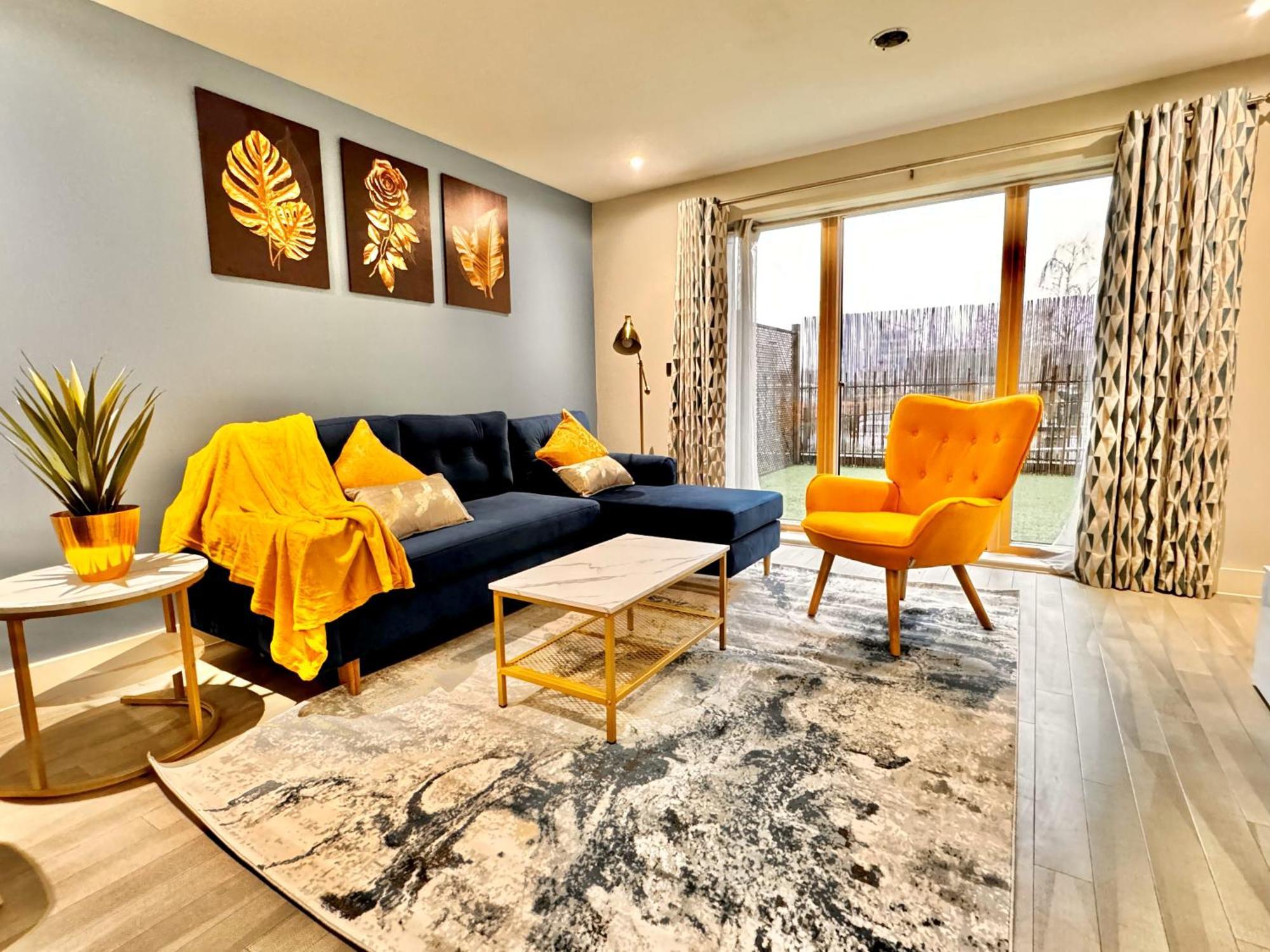 Bright & Spacious-secured Flat Near Station Apartamento *