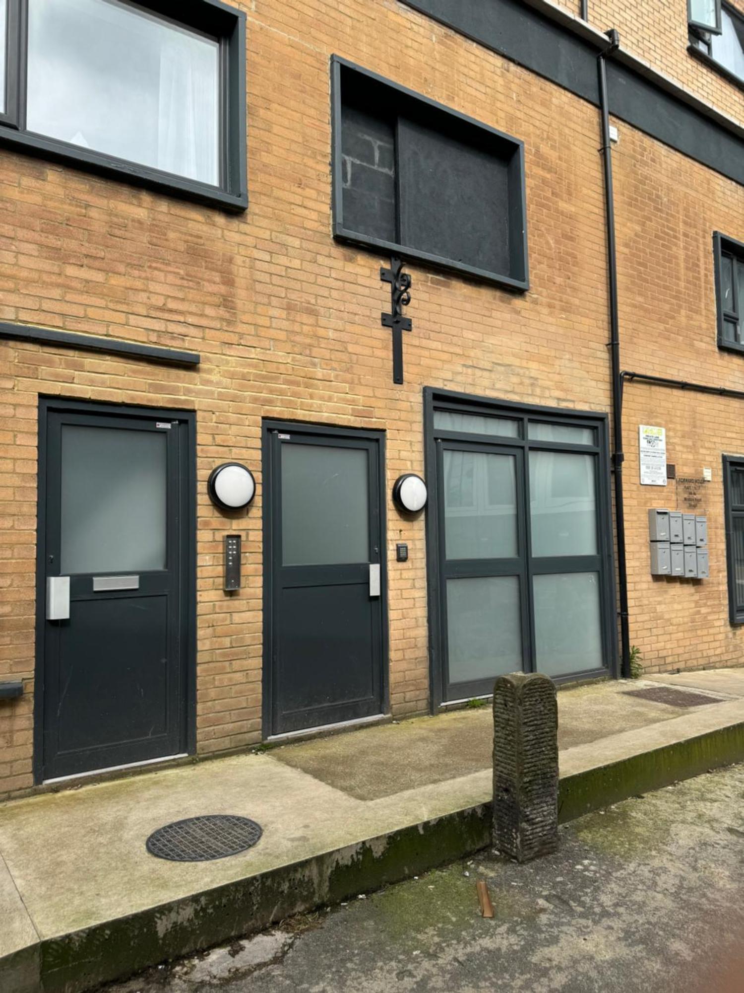 Cosy Forward Apartment Slough