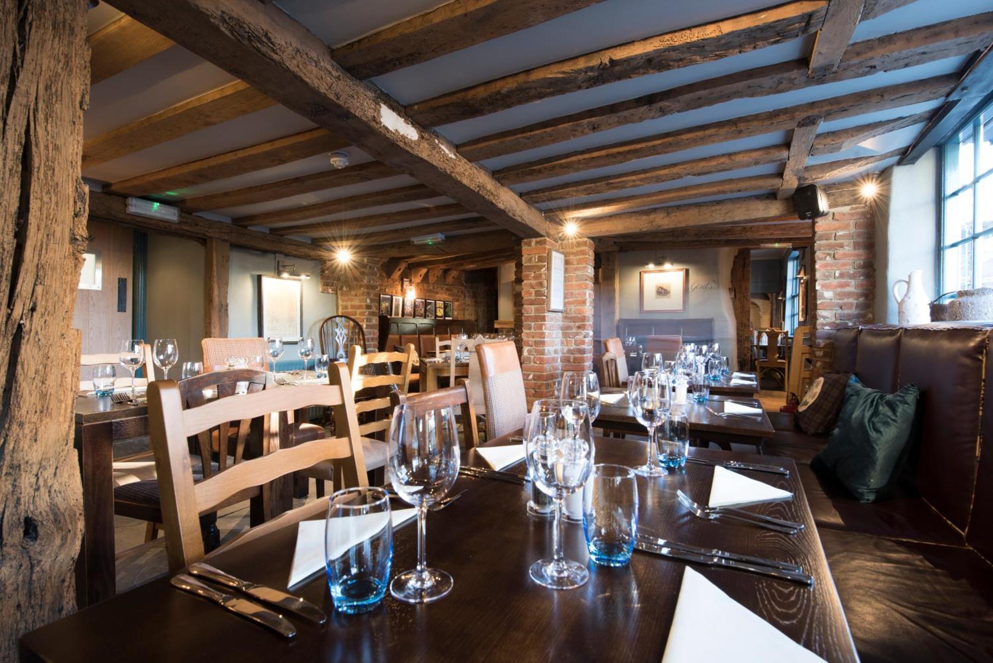 Inn The Ostrich Colnbrook London Heathrow Slough