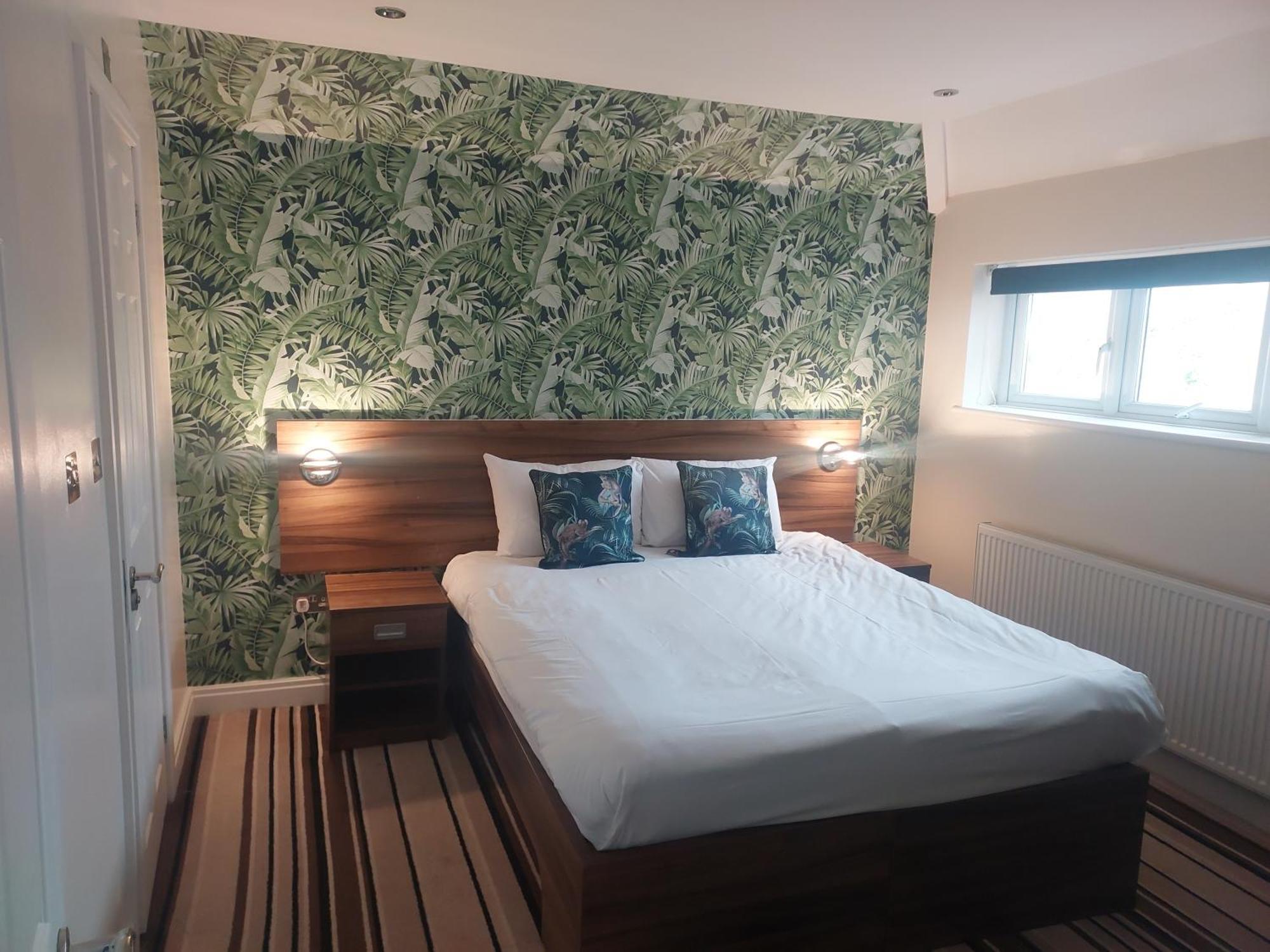 Langley Nr Pinewood Guest house Slough