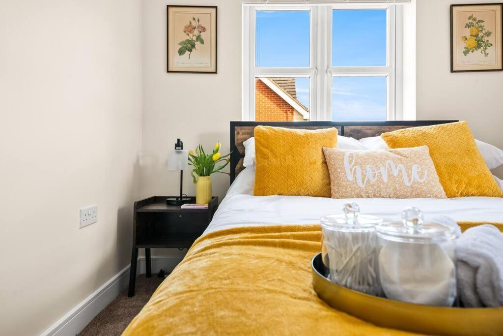 Radiant Retreat Ideal For Legoland, Windsor, & Lhr Slough