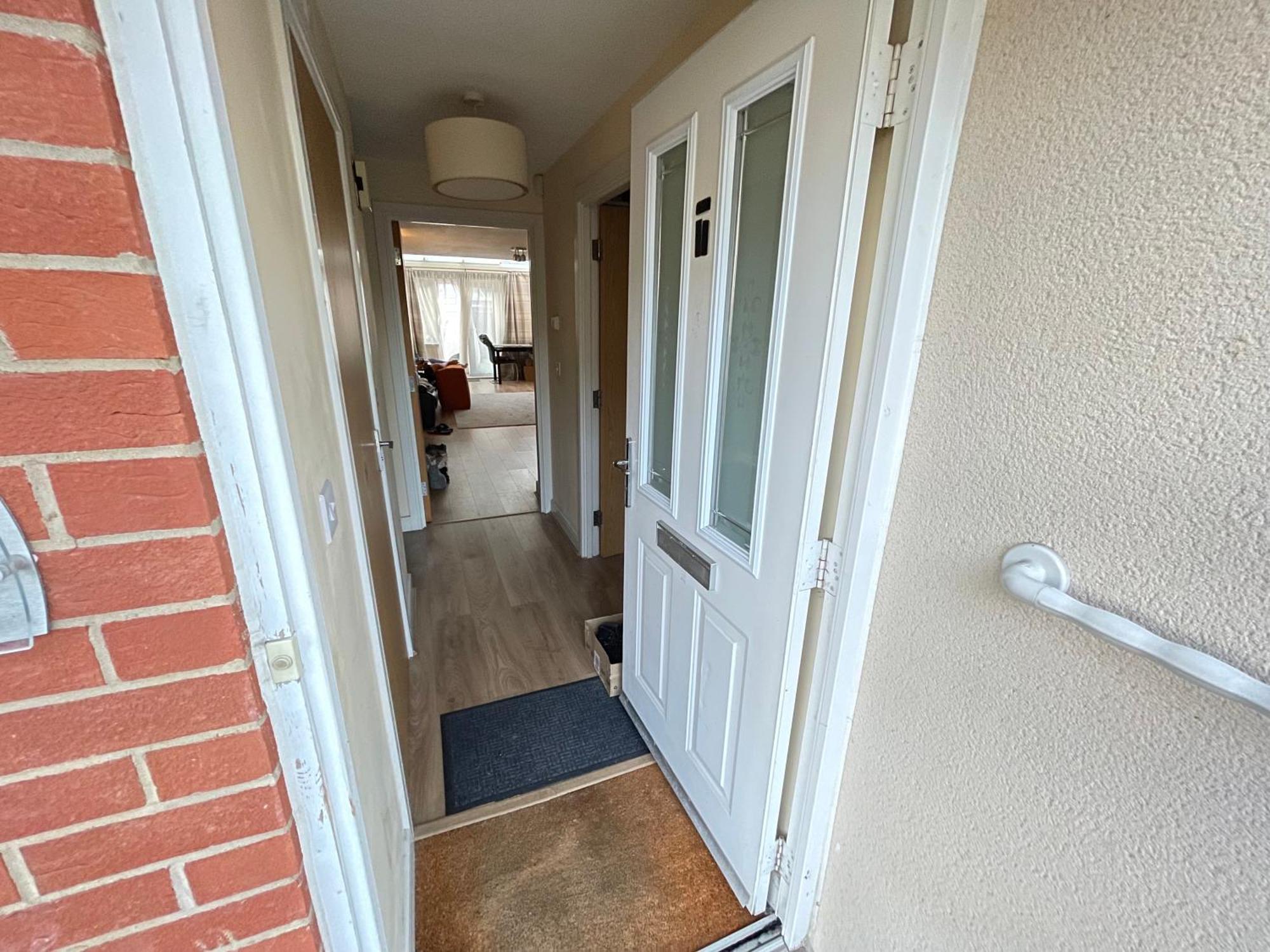 Solus By Windsor, Heathrow, And Pinewood - Comfy Bedroom With Ensuite Bathroom, Wifi, Parking *