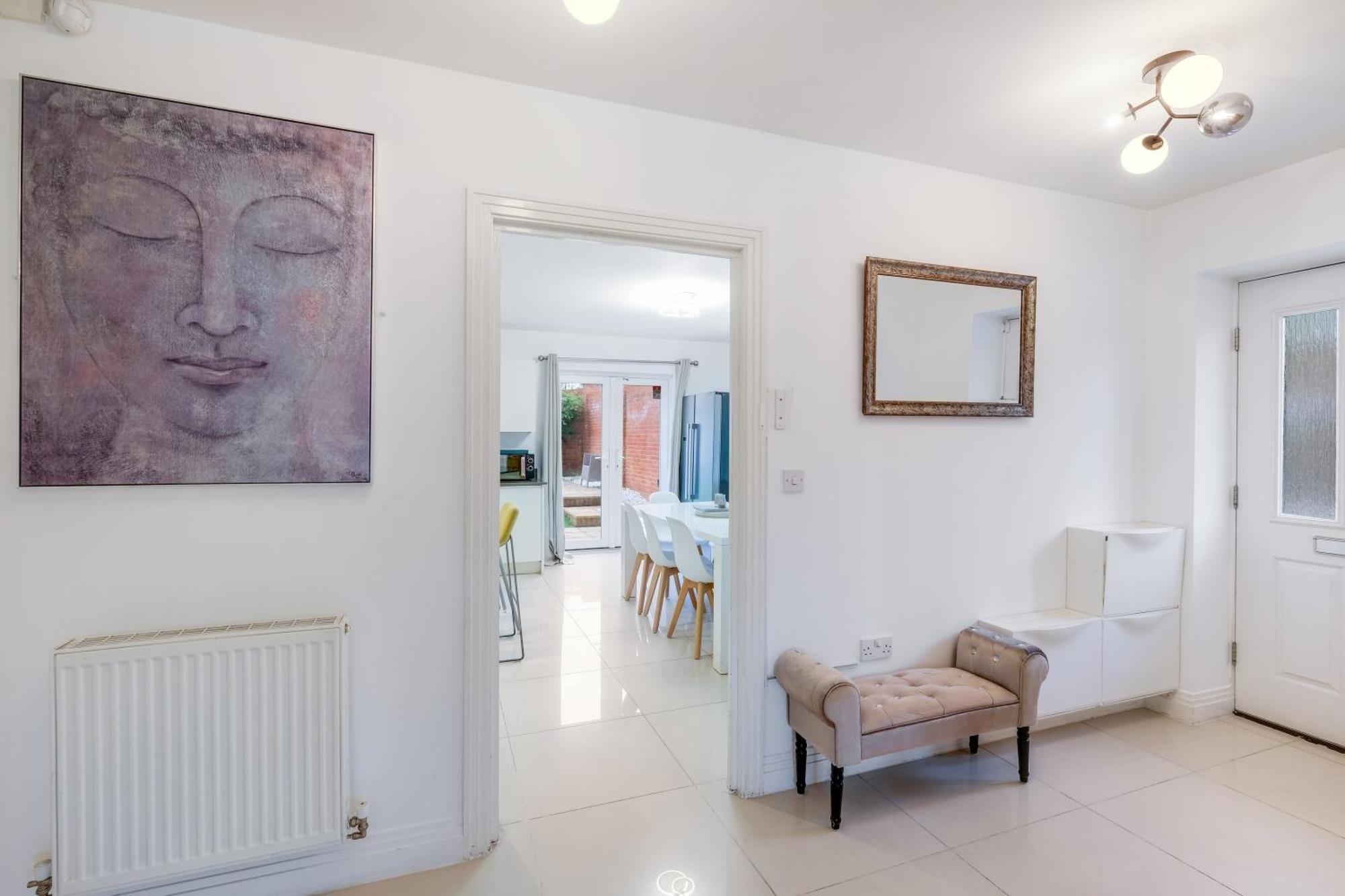 Apartamento Foxherne 6 Bedroom 3bath Serviced House 18 With Parking - *