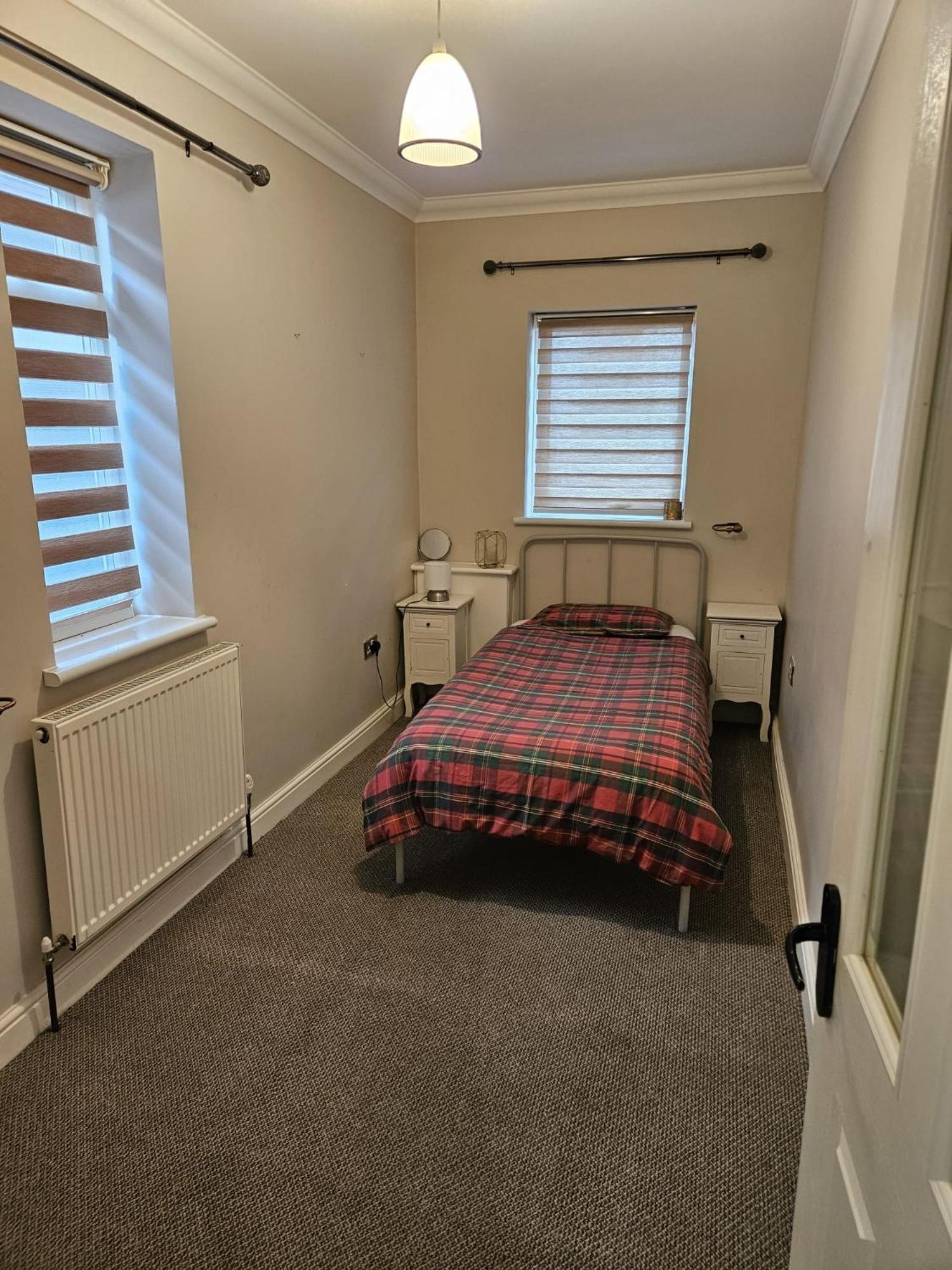 Large To Sleep Up To 8 Holiday home Slough