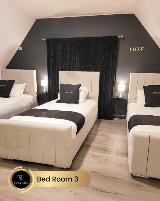 Luxurious 4-bedroom House, Near Heathrow Terminal 4