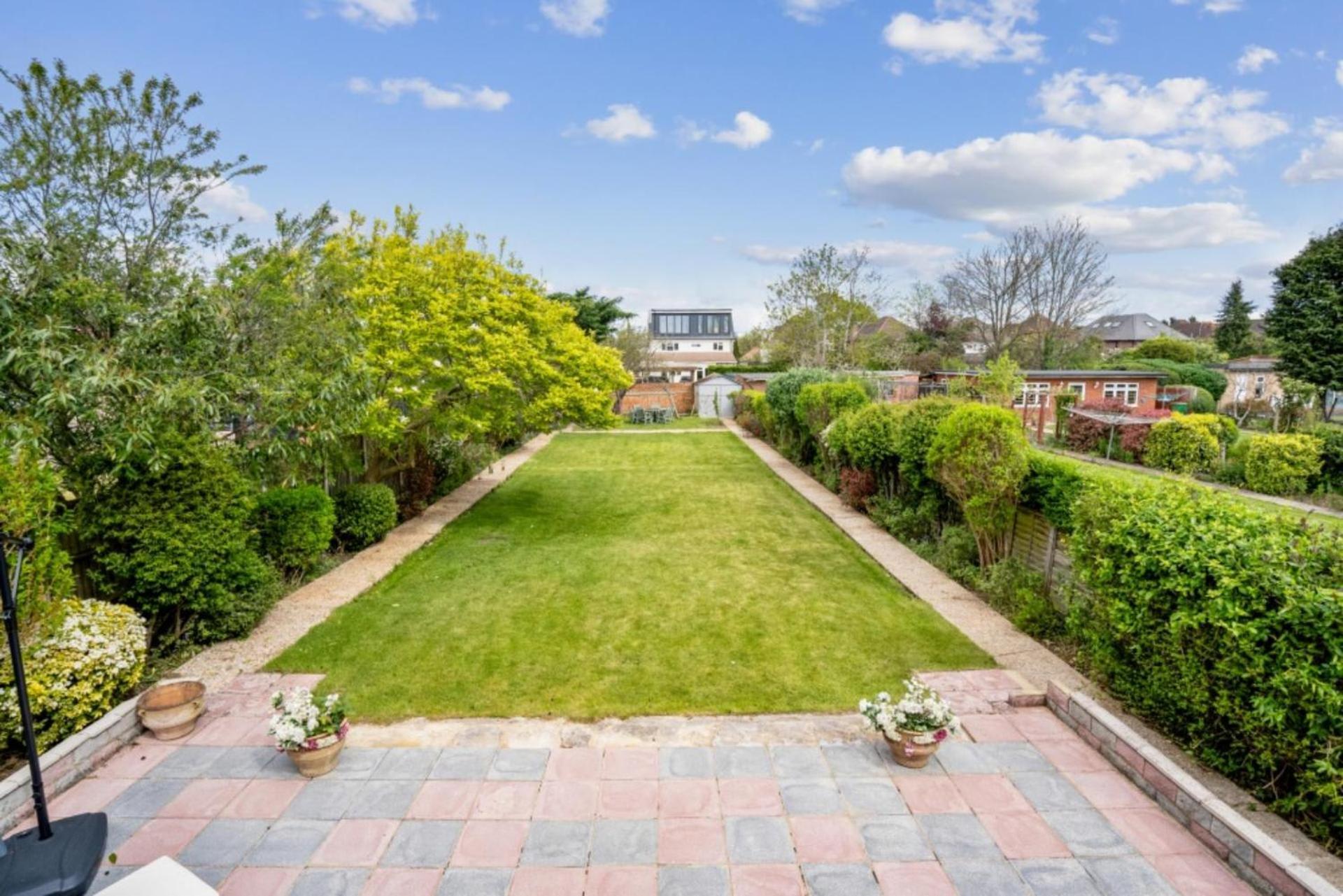 Apartment Luxury Four Bedroom With Large Garden