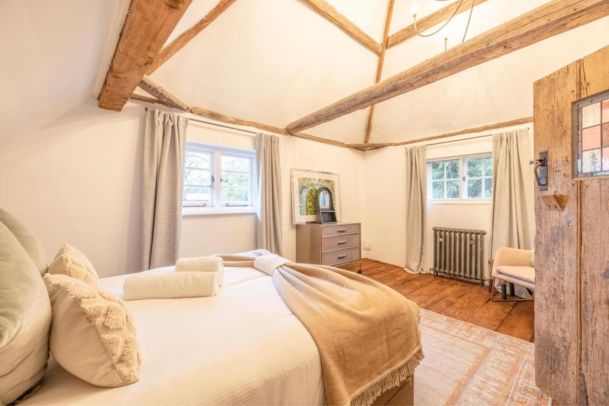 Holiday home Cosy 5 Bed Retreat, Perfect For Families Slough
