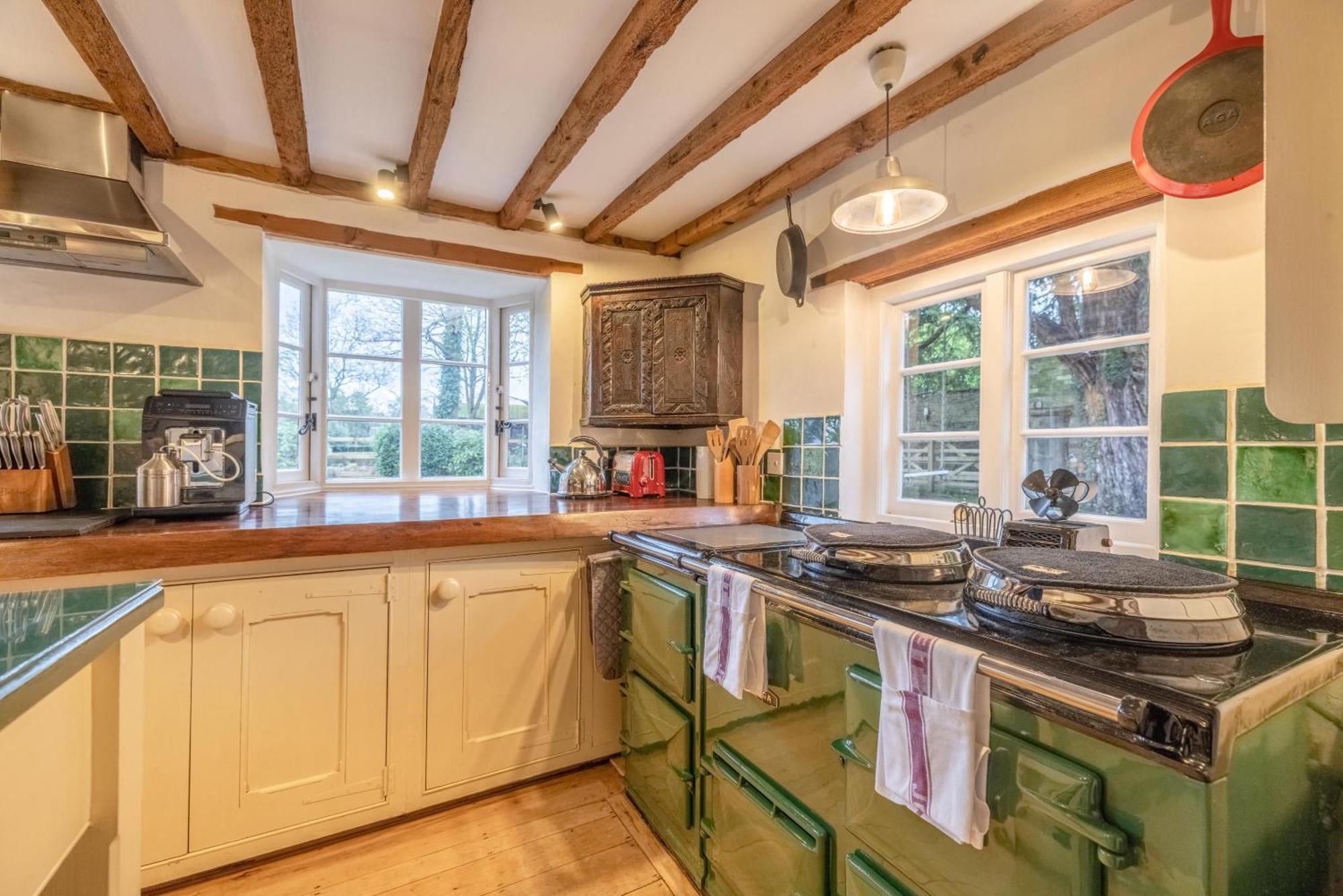 Cosy 5 Bed Retreat, Perfect For Families Holiday home