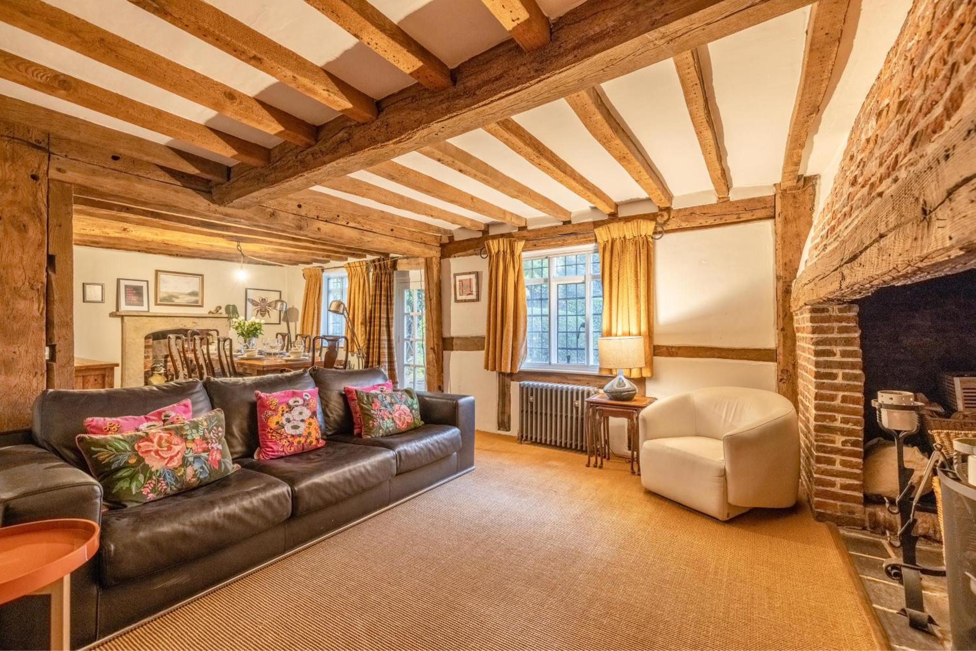 Cosy 5 Bed Retreat, Perfect For Families Holiday home *