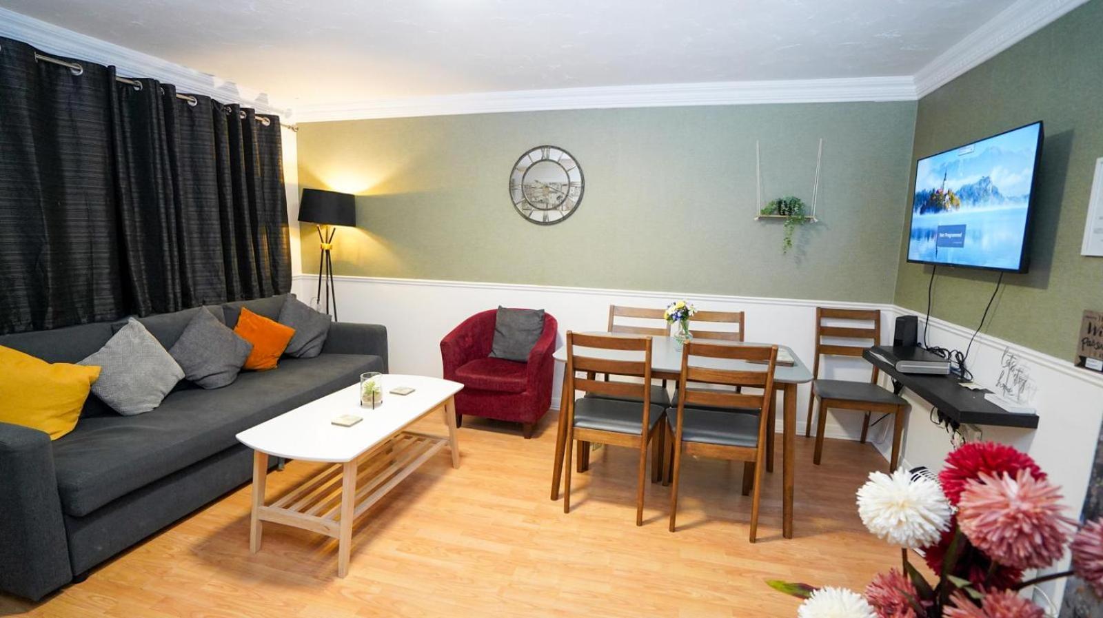 Ground Floor 2bedroom In By Easy 2 Manage Apartment Slough