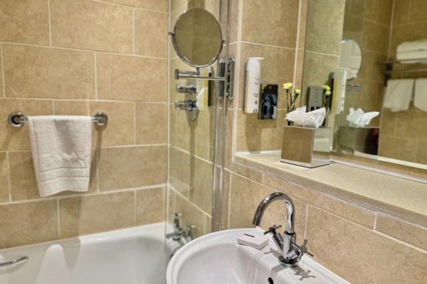 Hotel Grovefield House