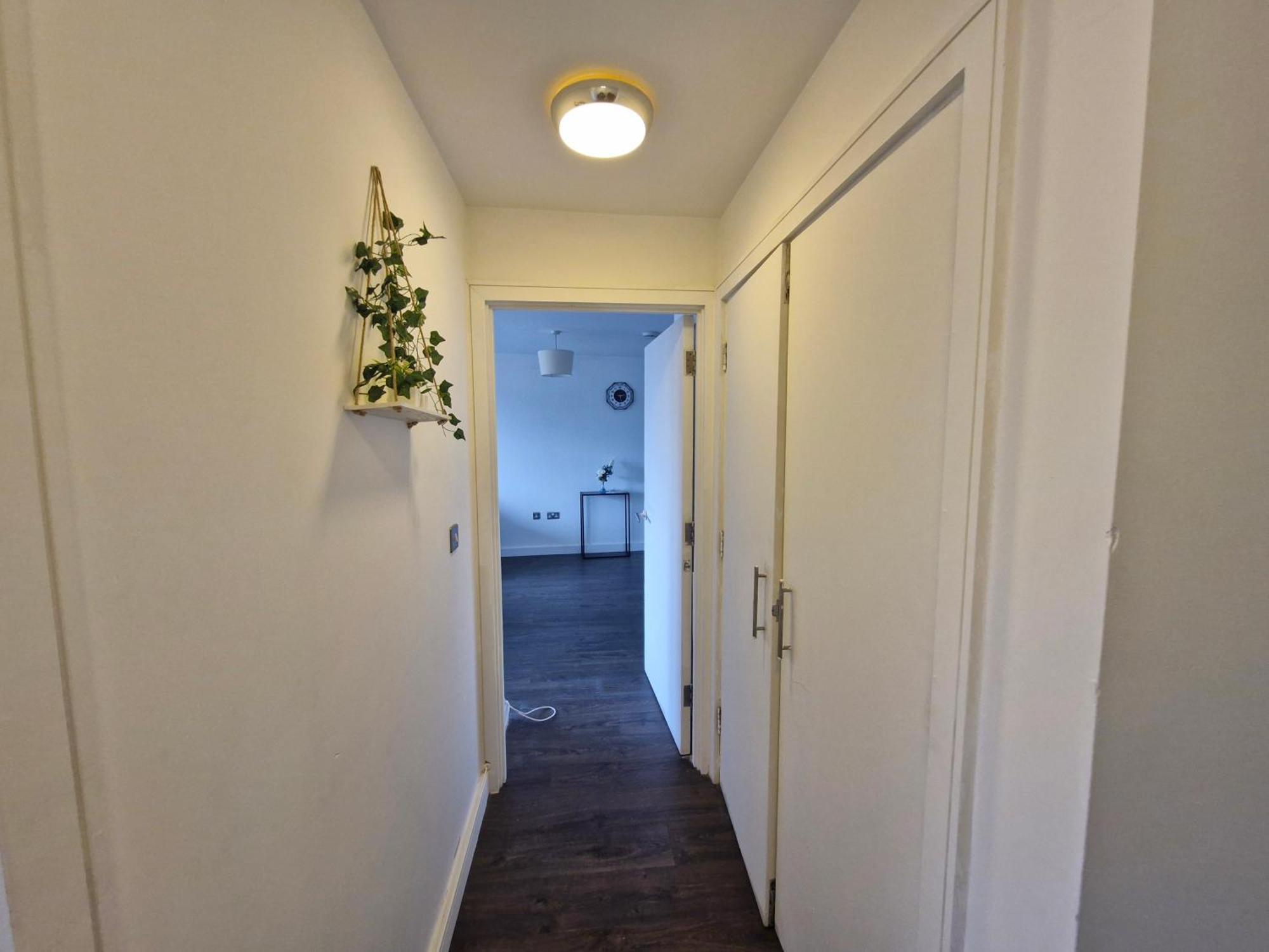 Luxhaven Elegant One-bed On High Street *