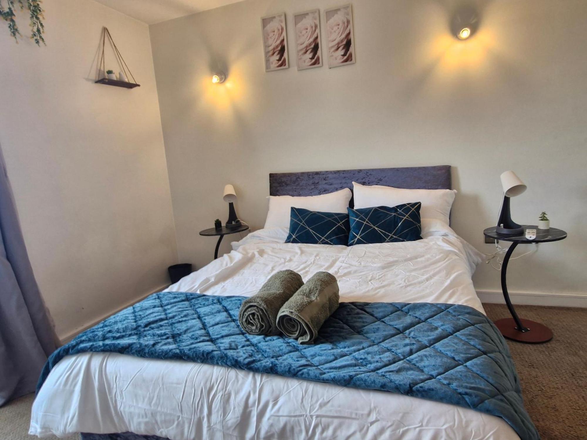 Apartment Luxhaven Elegant One-bed On High Street *