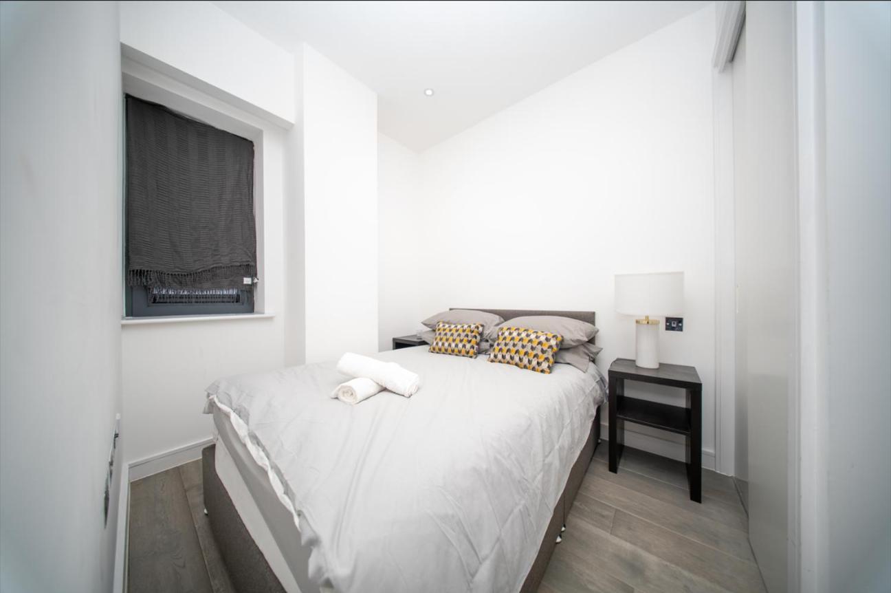 Apartment Free Parking & Gym, 1 Bed - 10 Min From Station Slough