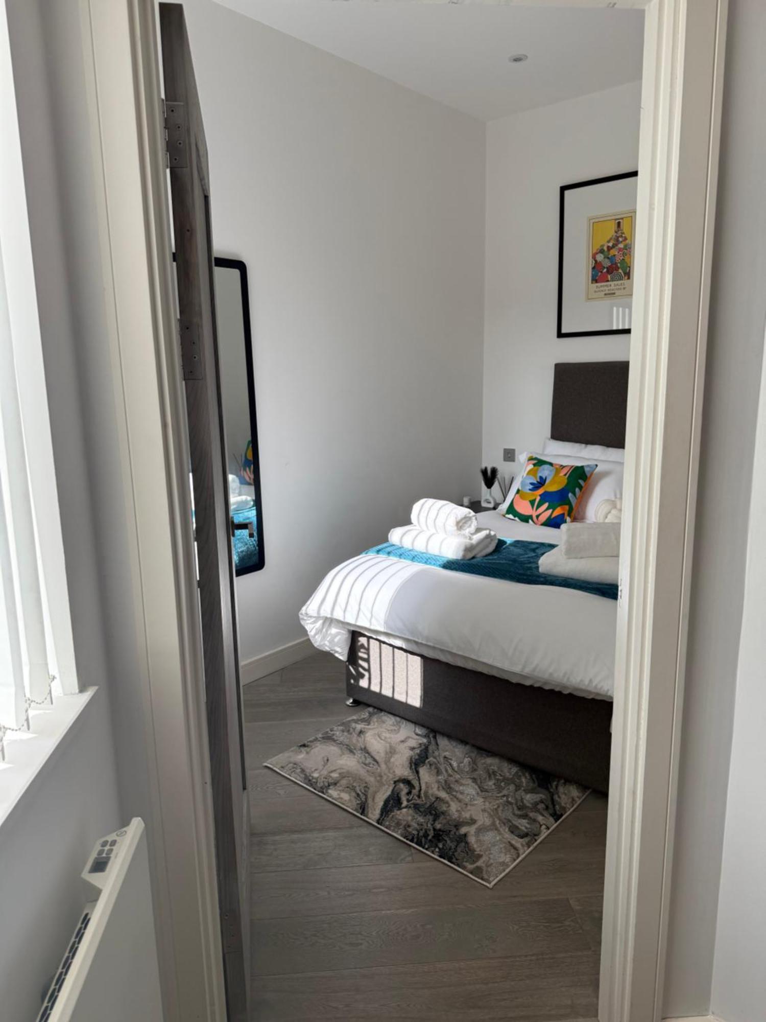 Cozy Luxury In The Heart Of -the Bethel Apartamento Slough