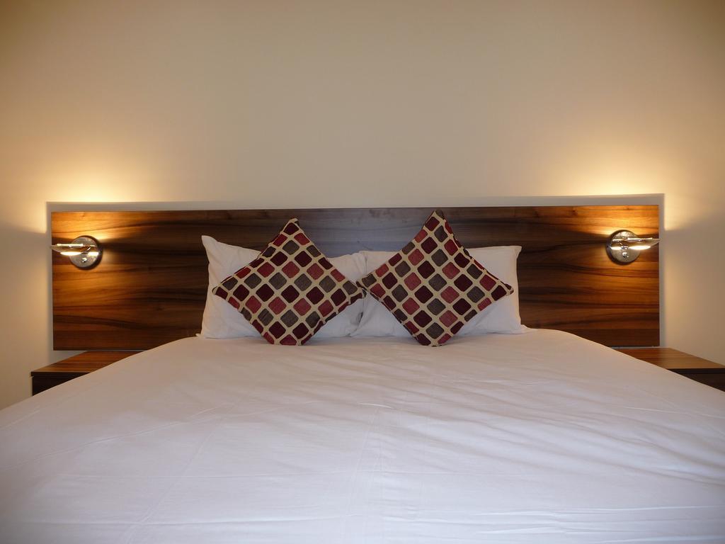Langley Nr Pinewood Guest house 4*