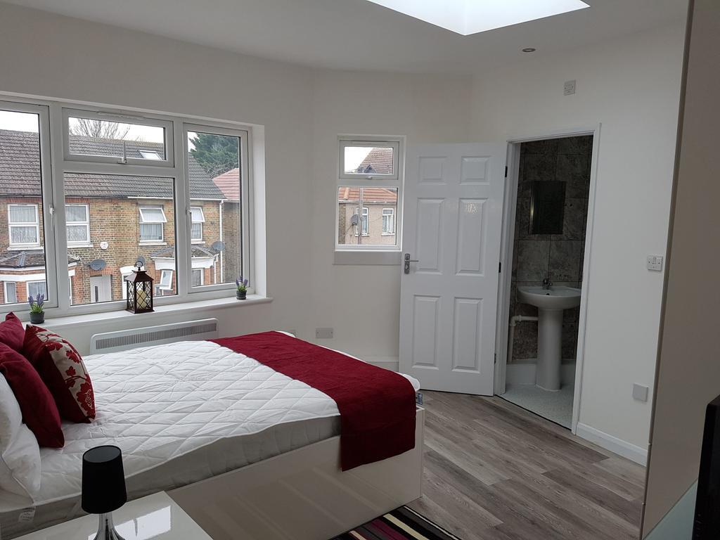 Ledger Serviced & Apartment Slough