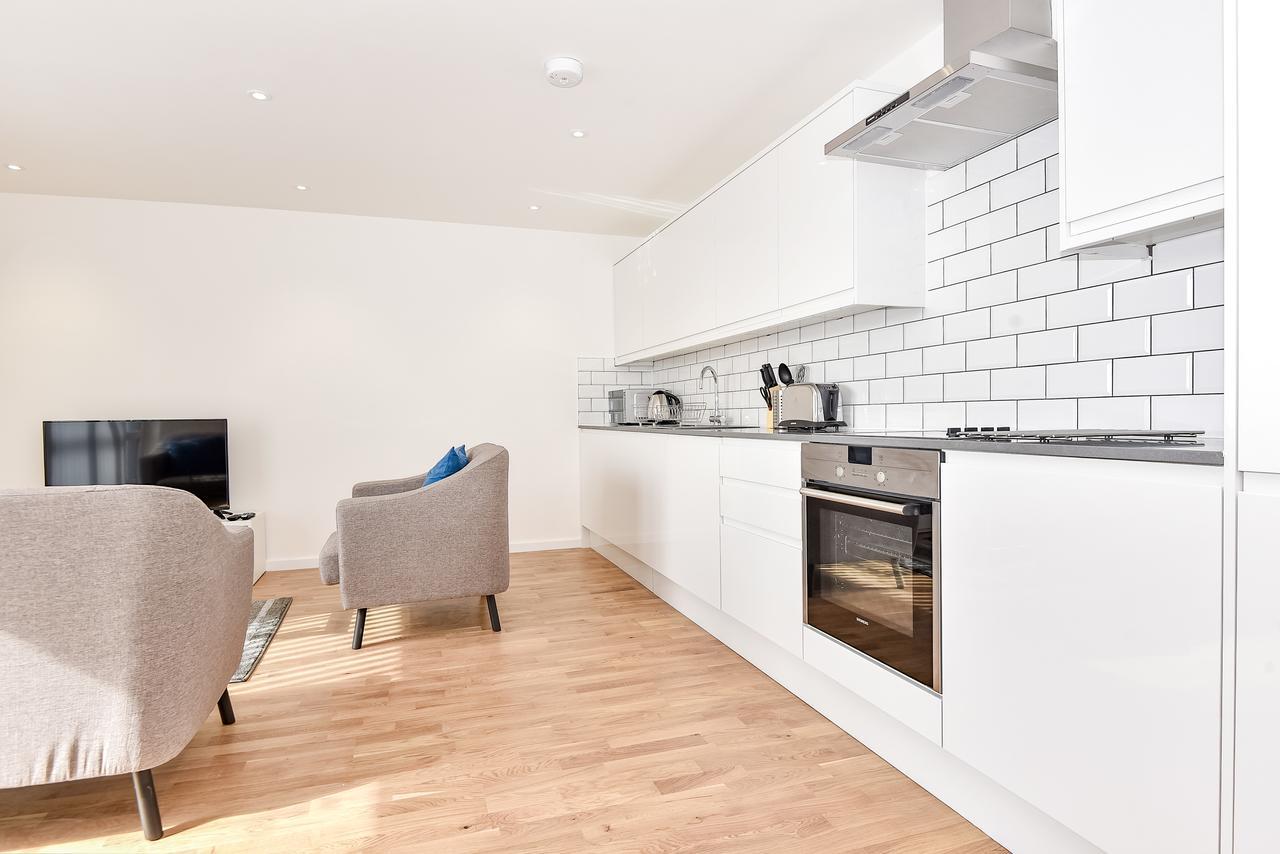 Mercury House Serviced By Ag Apartment *