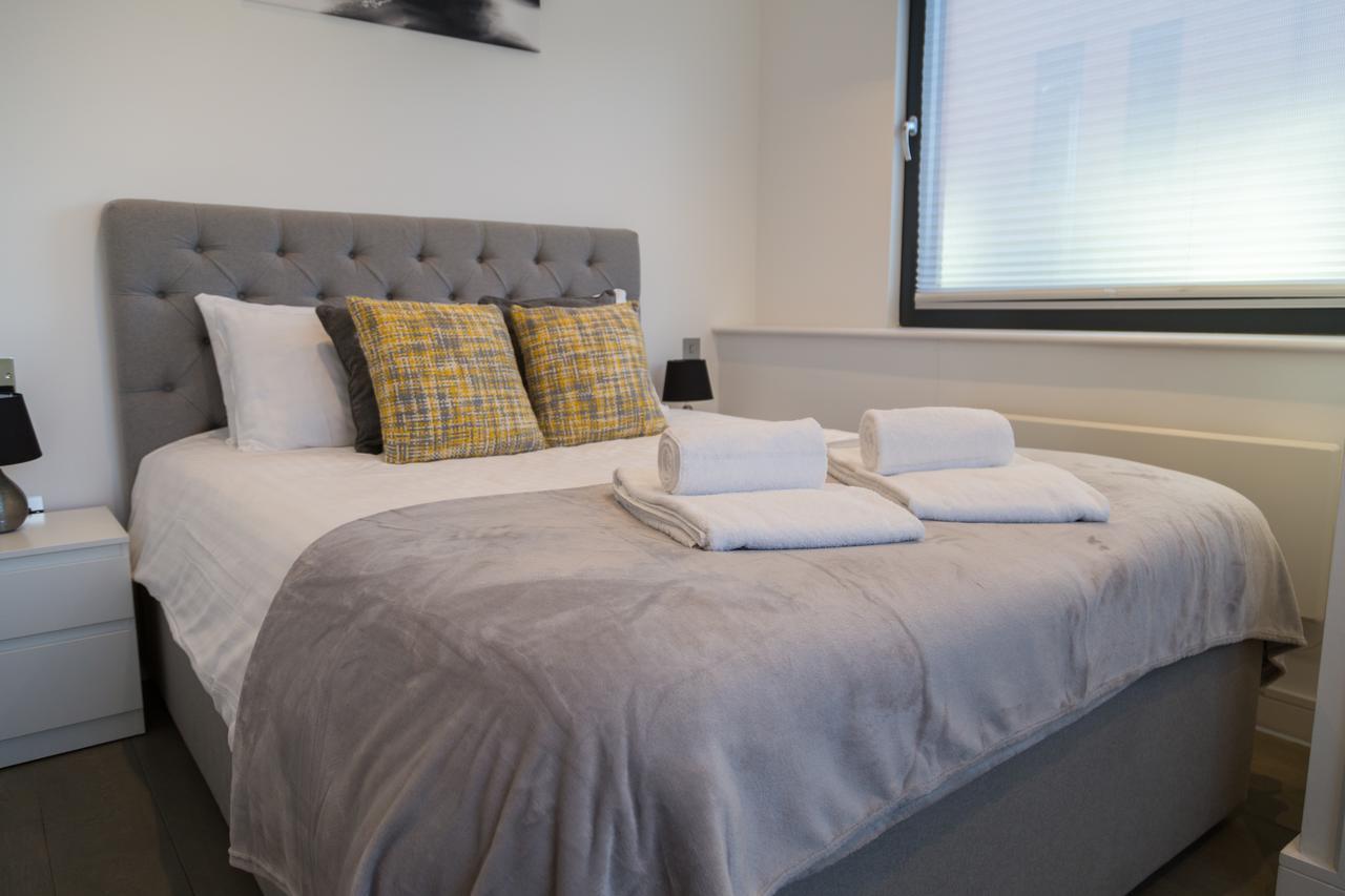 Brickfield Court Serviced By Ferndale * Slough