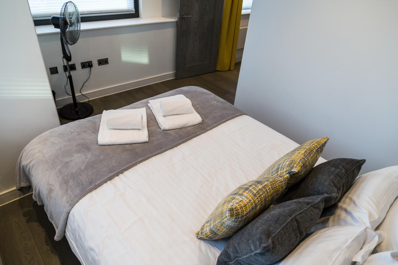 Brickfield Court Serviced By Ferndale Apartment *