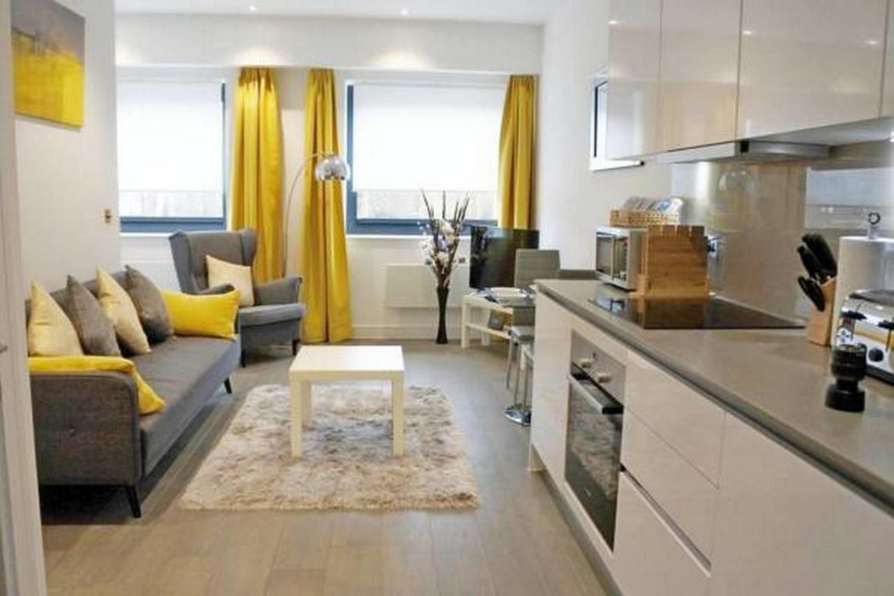 Apartment Brickfield Court Serviced By Ferndale Slough