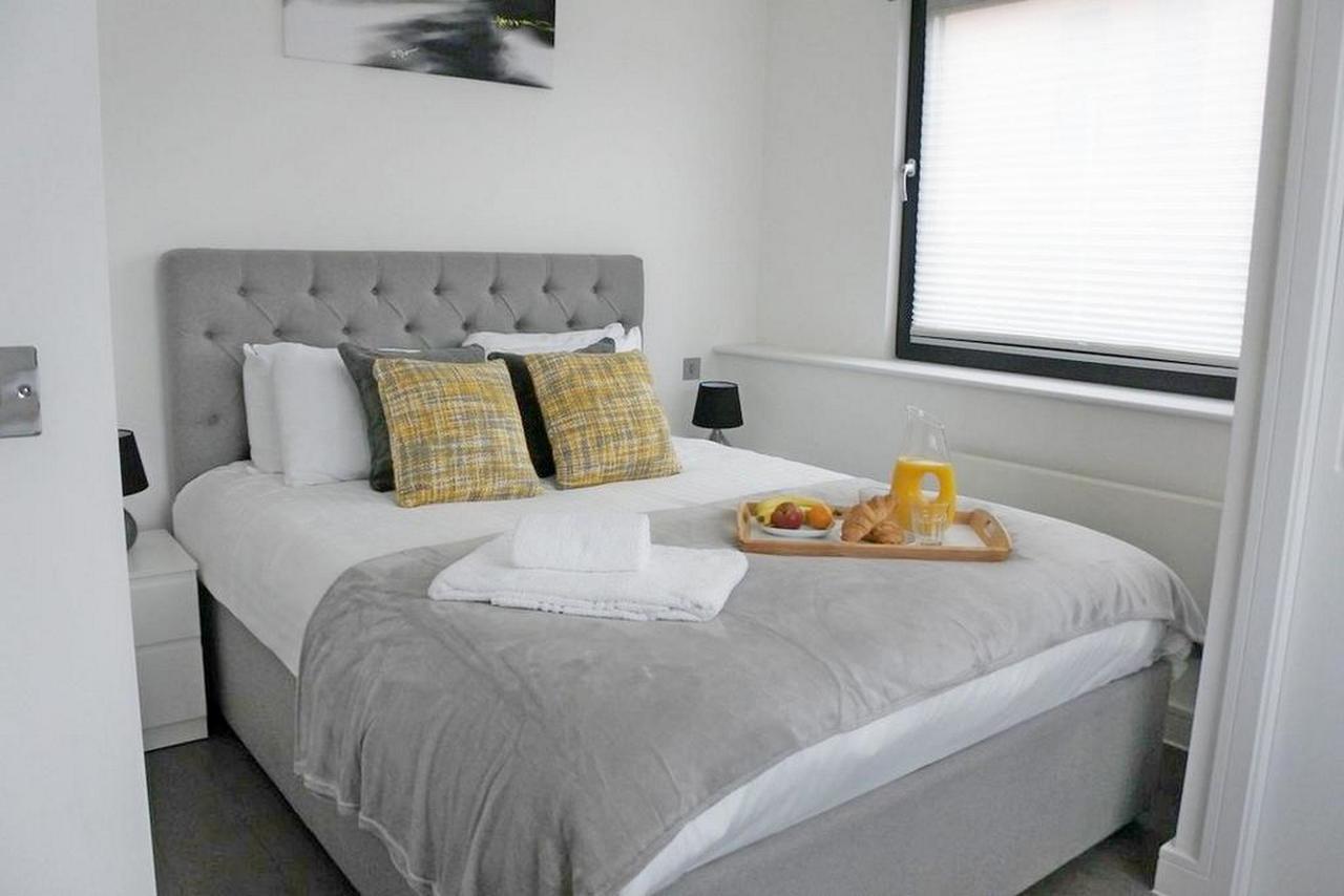 Brickfield Court Serviced By Ferndale *