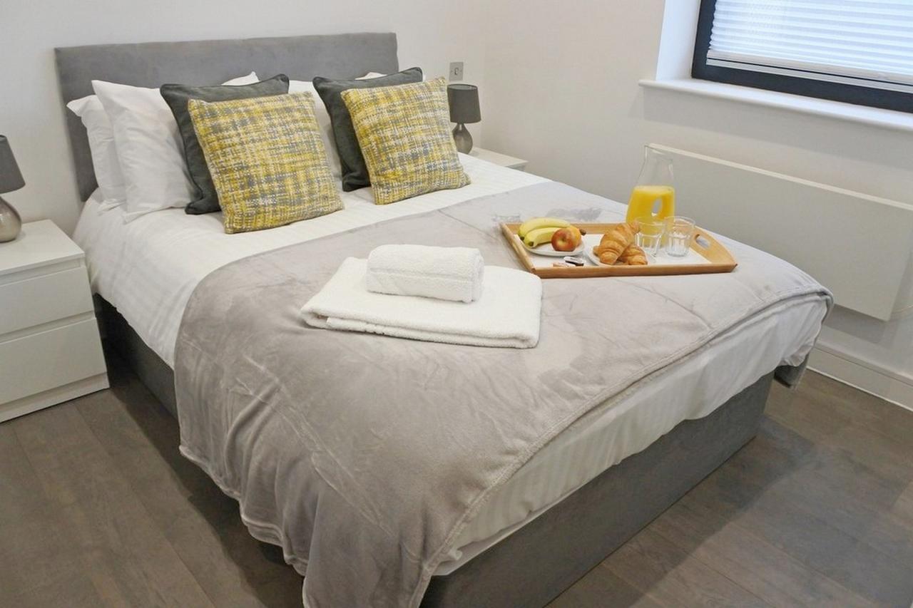 Brickfield Court Serviced By Ferndale Apartment