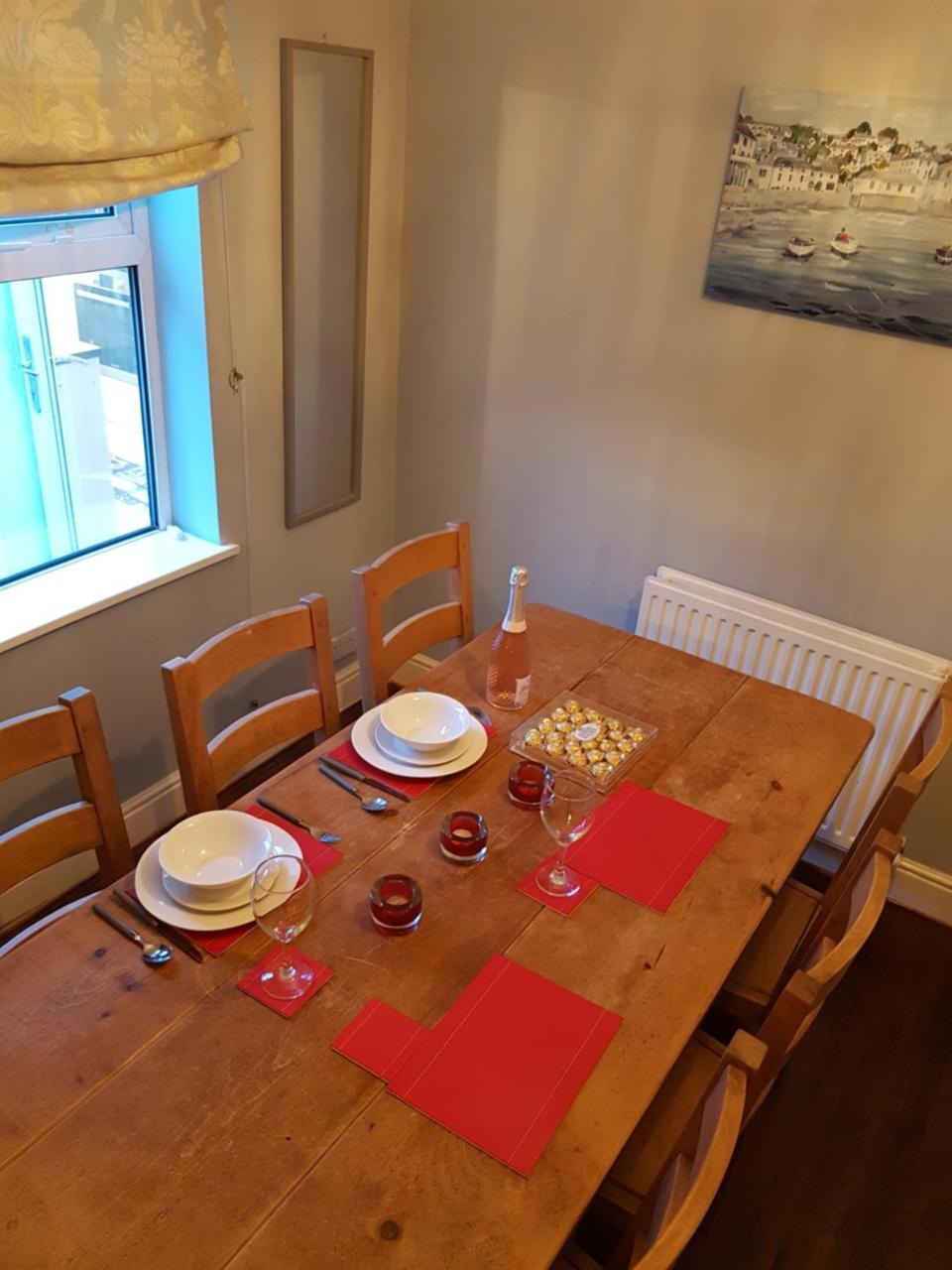 Centre Townhouse With Driveway Parking For Up To Two Cars * Slough