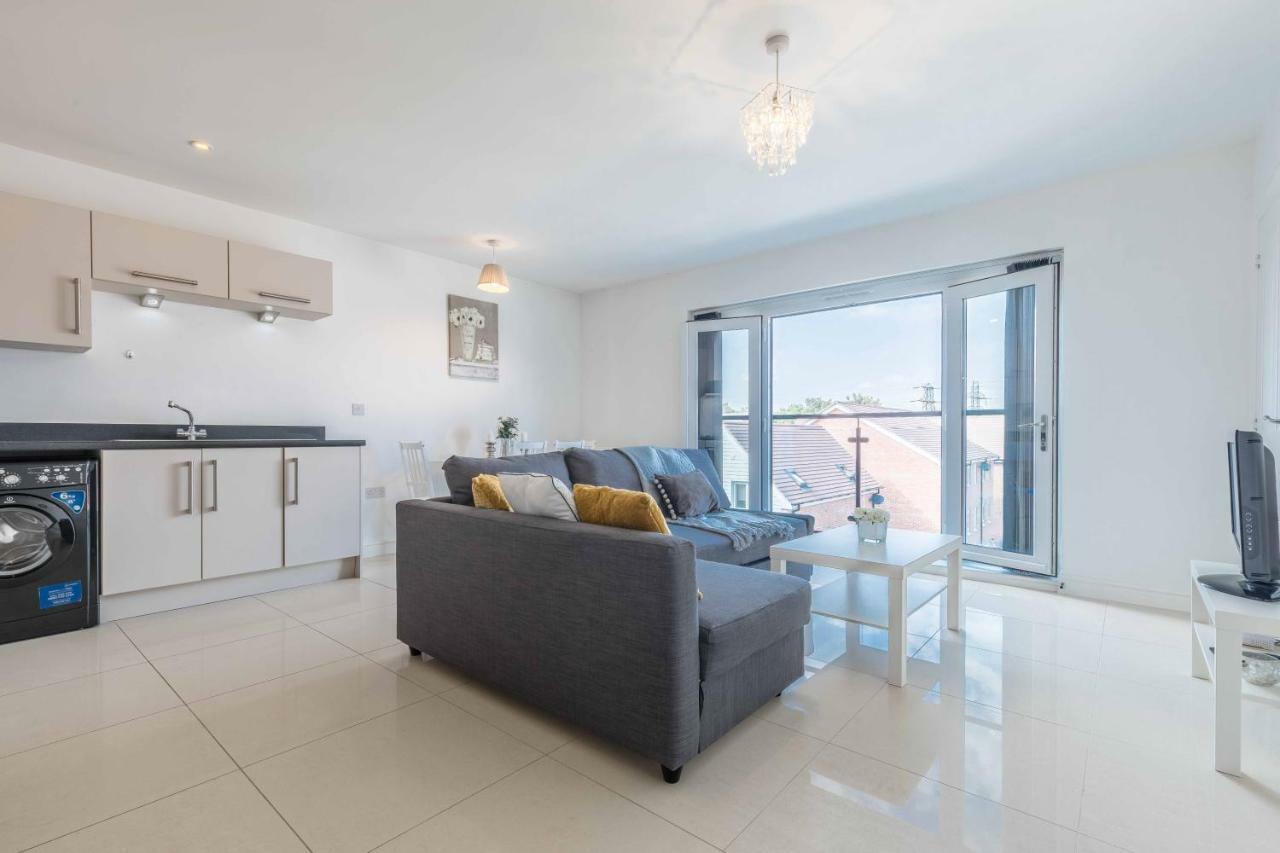 The Penthouse @ Waterside Grange *